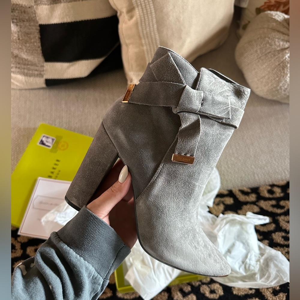 TED BAKER Women's Sailly Ankle Gray Suede Boots